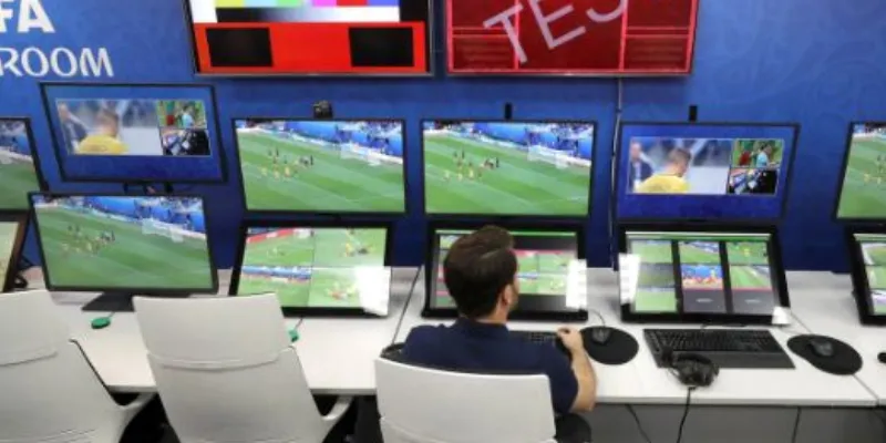 Ưu điểm và những thử thách đối với công nghệ VAR